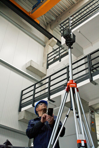 FARO-3D-Laserscanner mit Stativ